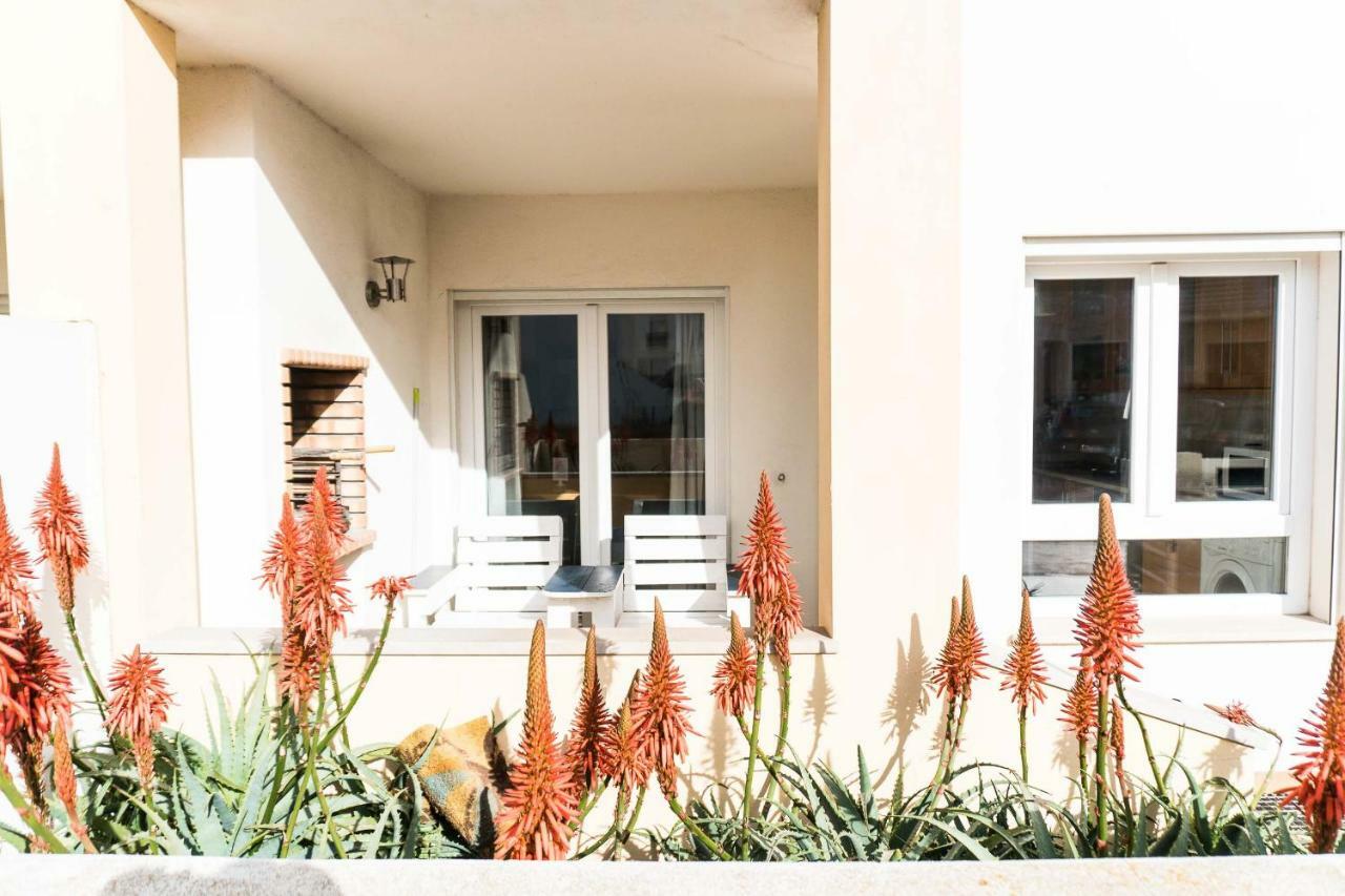 Apartments Baleal: Sunshine By The Pool Ferrel (Leiria) Exterior foto